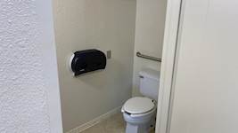 Lakeside Center - Dorm Room