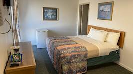 Lakeside Center - Suite